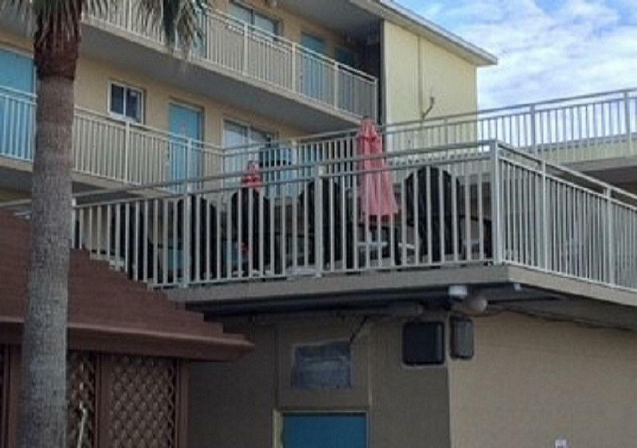 Ocean Breeze - Direct Ocean Front-Pool Is Open Apartment Daytona Beach Exterior foto
